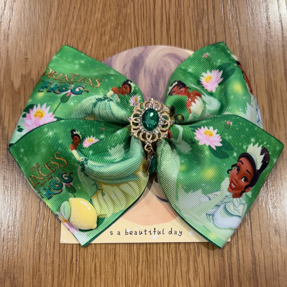Hand Crafted Green Princess Hair Bow